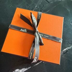 Hermès coffee mug boxes